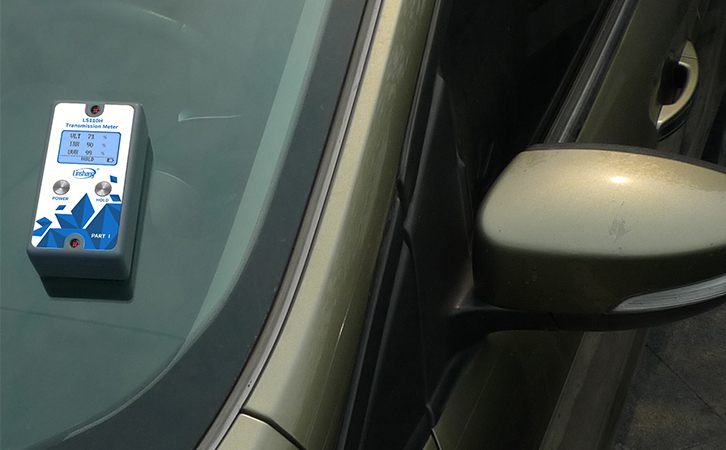 分體式太陽膜測試儀測汽車